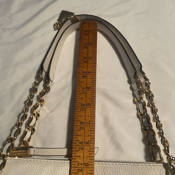 Rare Michael Kors Large Brooke Hobo Bag White Pebbled Leather Gold Straps W Lock - Picture 13 of 14